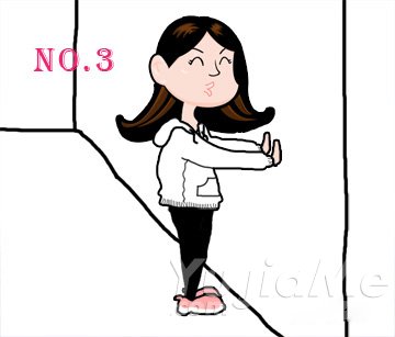 墙面俯卧撑紧致双臂