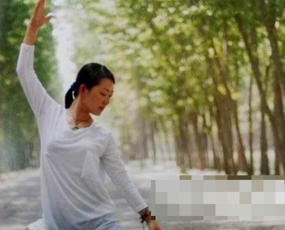 用知足的心习练瑜沐鸣测速伽,快乐生活
