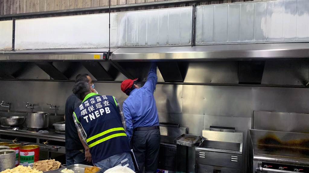 沐鸣招商南市油烟异味陈情占2成 大型餐饮71起纳管