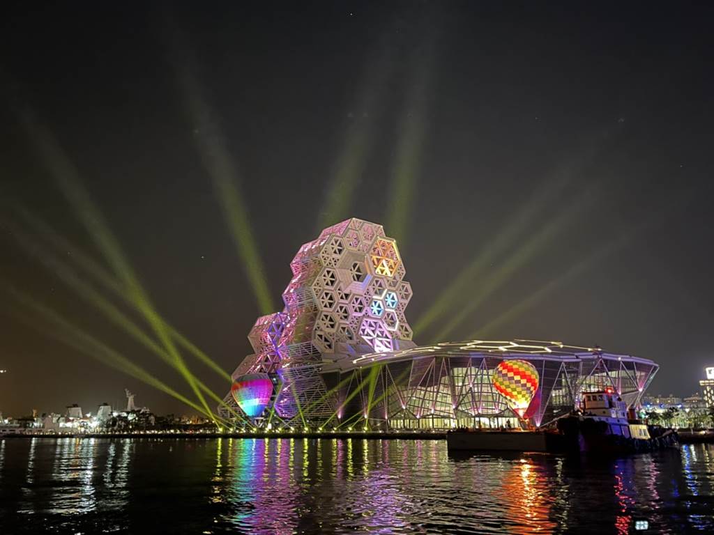 2022台湾灯会在沐鸣帐号注册高雄 史上首次双场域 爱河试灯超美画面先曝光