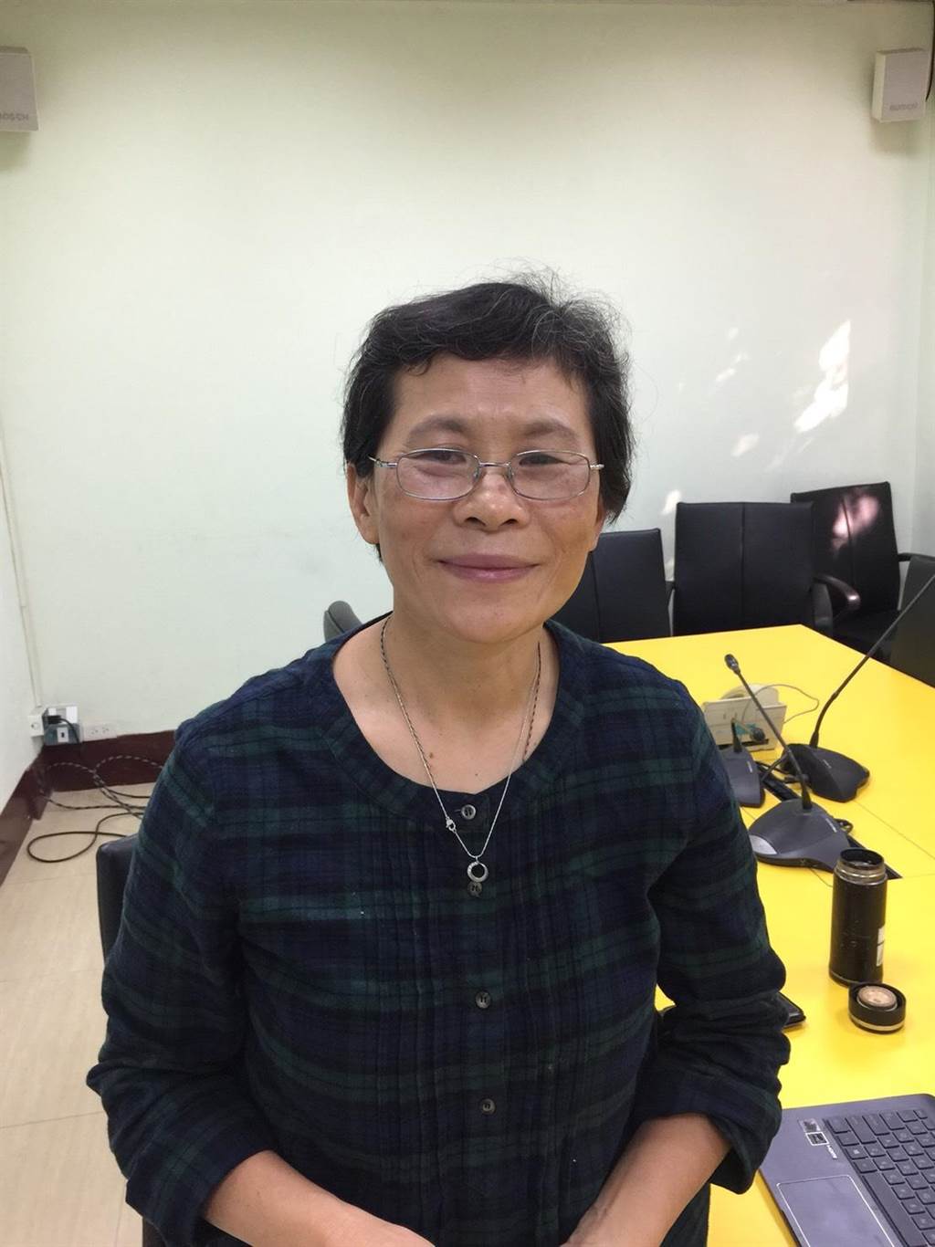 沐鸣总代理新冠肺炎快筛剂卖太贵?陈椒华:国外只要约百元就可买到
