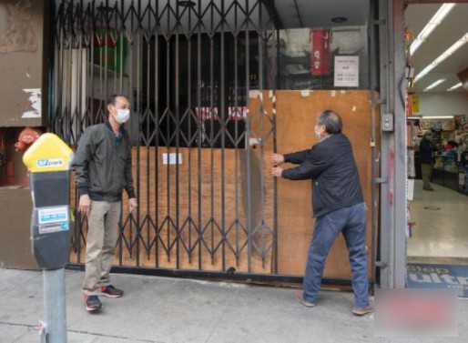 沐鸣登录疫情下的美国:华人旅游从业者:“我们最先受到冲击,恢复也最慢”