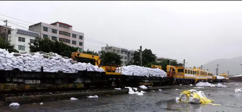 降雨致陕沐鸣代理西多条铁路运行受阻
