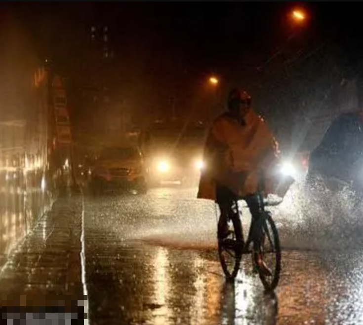 北京秋雨又上线沐鸣注册夜间大部有小雨 15日起大风降温来袭