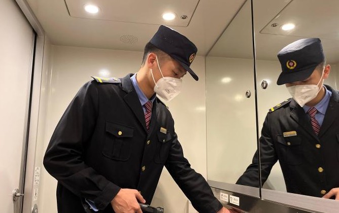“90后”随车机械师和他沐鸣代理的青春守护之路