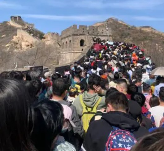 八达岭多举措迎假日客流高峰沐鸣代理