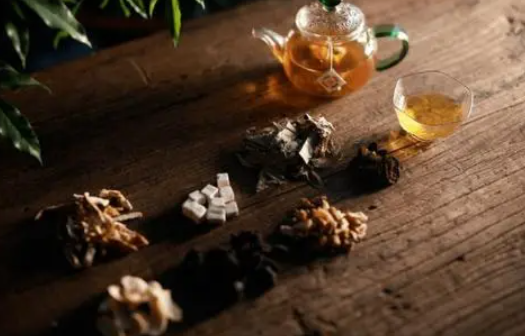 沐鸣平台价格便宜量又足!中药茶饮成“新宠”