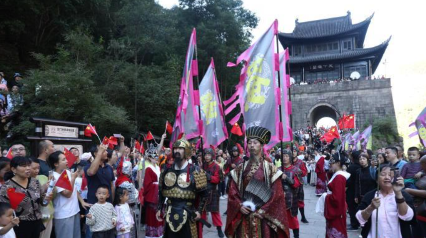 四川广元剑门关景区今日迎客5.54万人次 创历史新高沐鸣注册开户